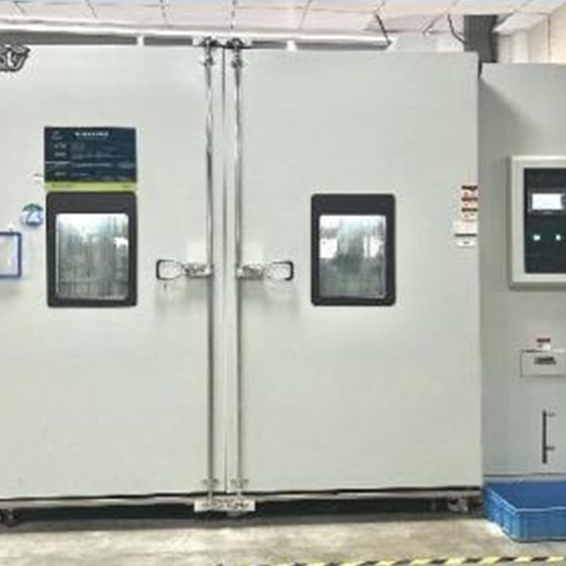 4-High and Low Temperature Testing Machine