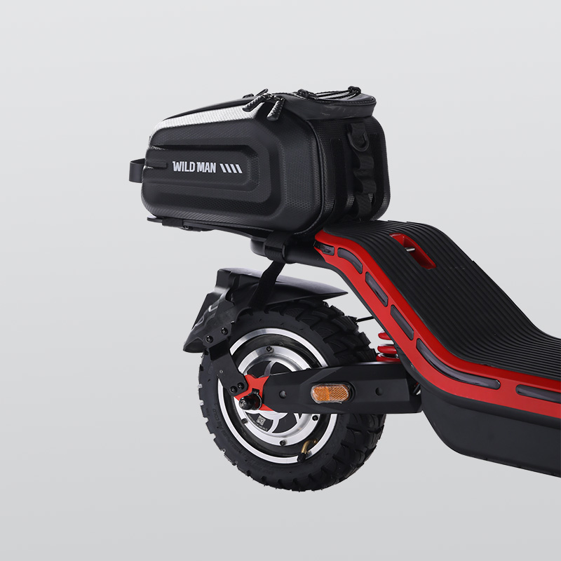 Anti-Slip Deck and Stable Wheels